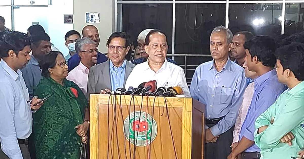 ইভিএম নিয়ে এখনই কিছু বলব না: সিইসি