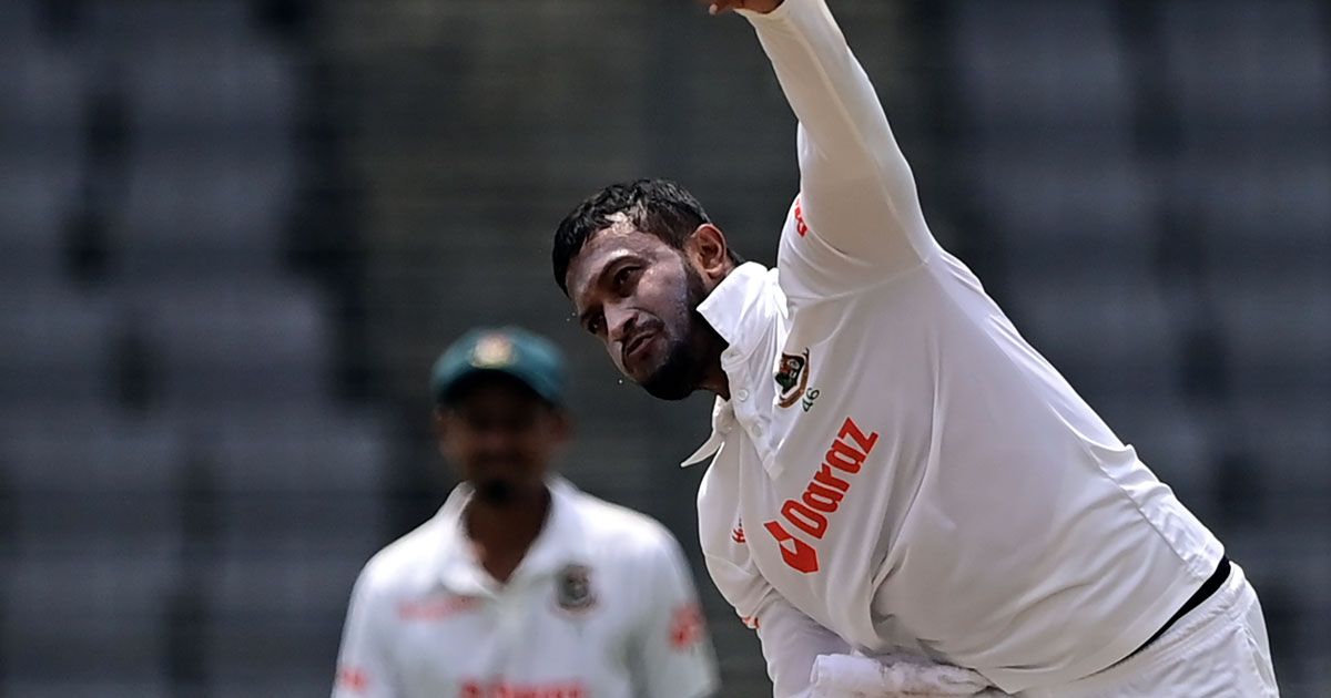 এবাদতের পর সাকিবের আঘাত
