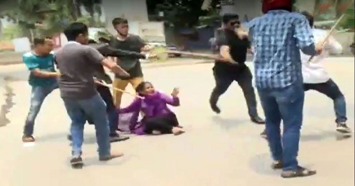 ছাত্রদলের তিনজনের রক্ষাকর্তা যখন ছাত্রলীগের দুই নেতা