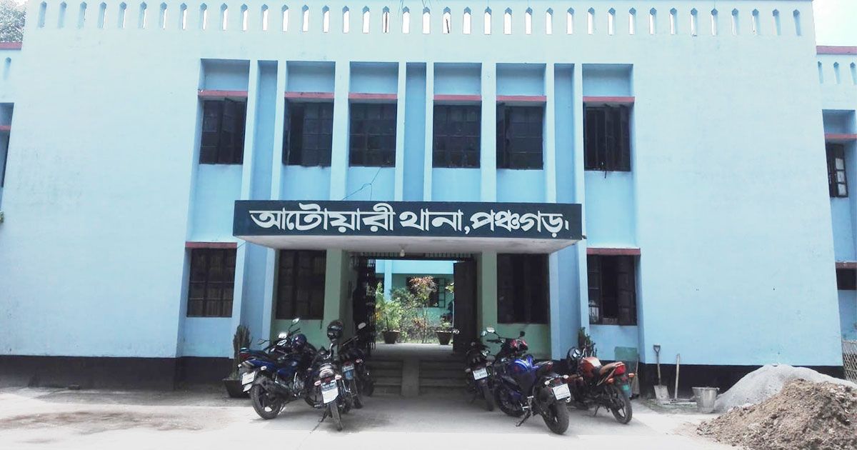 নিজ ঘরে গৃহবধূর ঝুলন্ত মরদেহ
