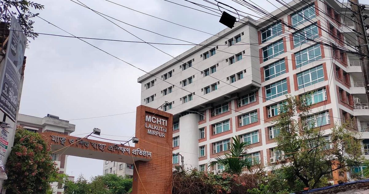 নার্স নেই, ডাক্তার কম হাসপাতালে