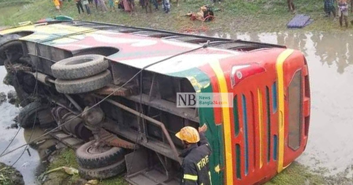 মোটরসাইকেল-ভ্যানে-ধাক্কা-দিয়ে-বাস-বিলে-নিহত-২