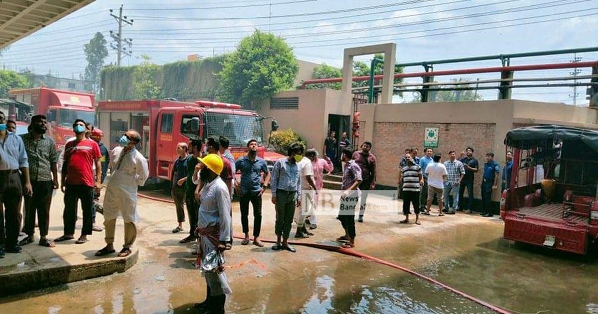 কালিয়াকৈরে কারখানায় আগুন: দেড় ঘণ্টার চেষ্টায় নিয়ন্ত্রণে