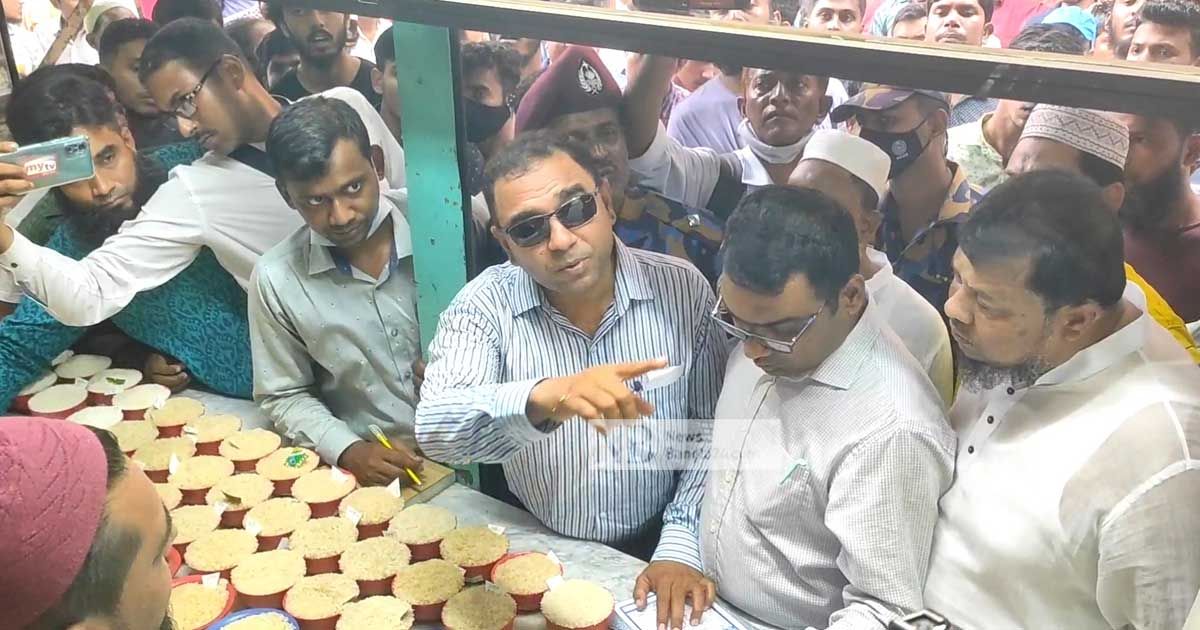 গাজীপুরে তিন আড়তকে আড়াই লাখ টাকা জরিমানা