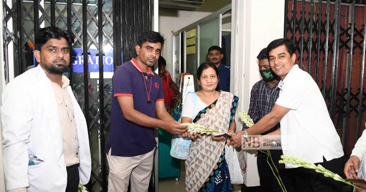 ৮ যাত্রী নিয়ে ঢাকা ছাড়ল মিতালী এক্সপ্রেস 