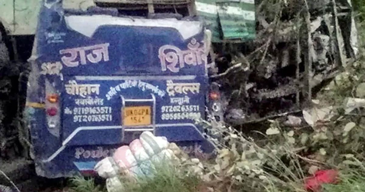 ভারতে-বাস-খাদে-পড়ে-২৫-তীর্থযাত্রী-নিহত-