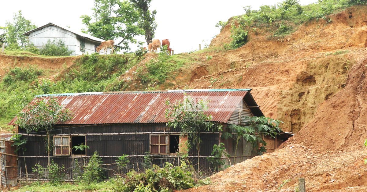 ধসের আগে সবাই ভাবে, ‘আমার কিছু হবে না’