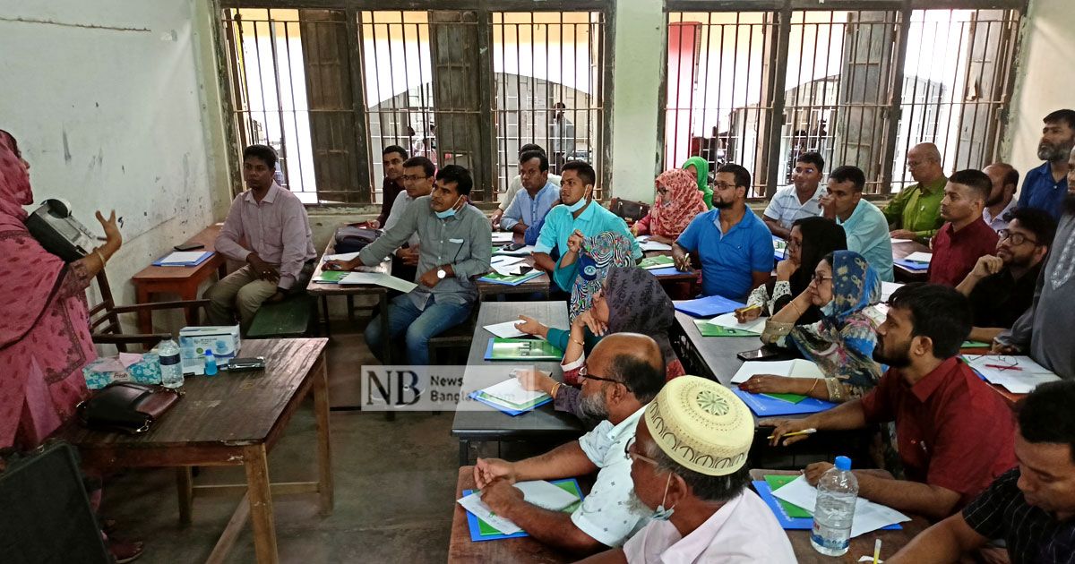 ইভিএমের প্রশিক্ষণ নিচ্ছেন ২ হাজারের বেশি কর্মকর্তা