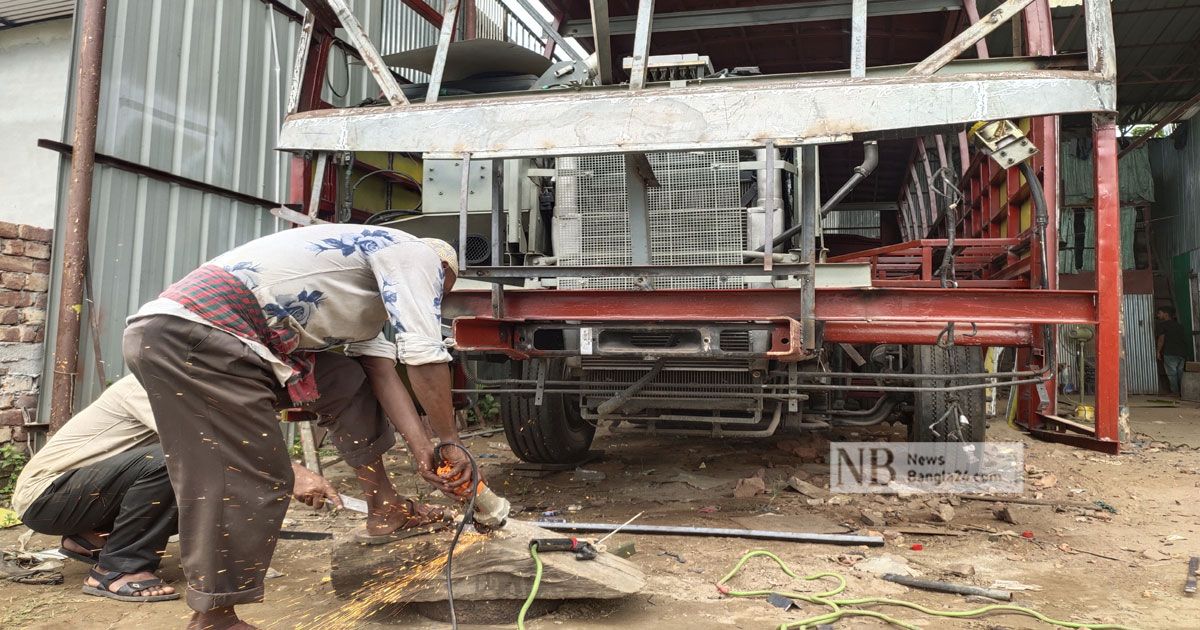 স্বপ্নের সেতুমুখী বাসে ৩০০ কোটির বিনিয়োগ