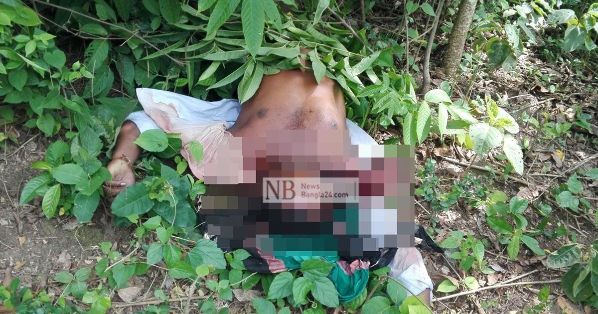 ঝোপে যুবকের মরদেহ