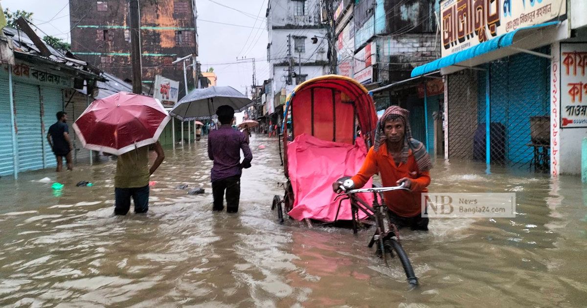 বন্যায় বিচ্ছিন্ন সুনামগঞ্জ 