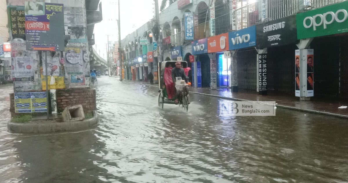 ৬-ঘণ্টার-বৃষ্টিতে-ডুবল-ব্রাহ্মণবাড়িয়া