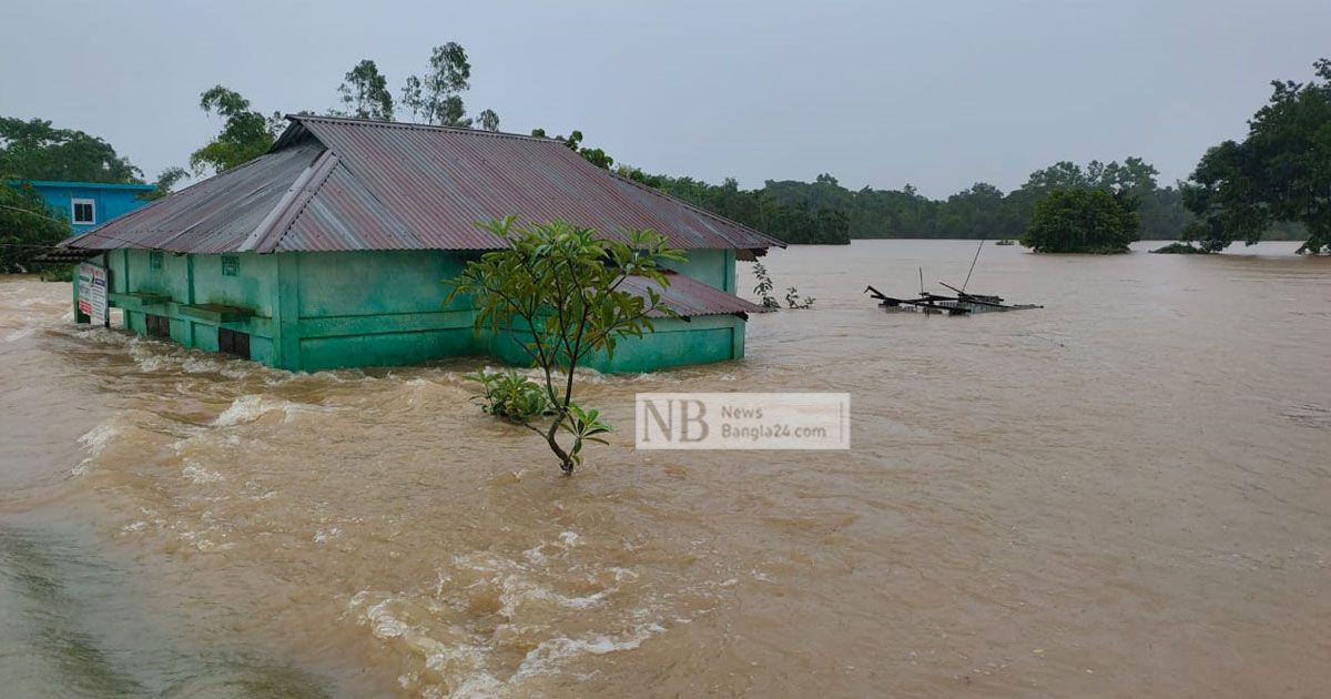 বন্যায় বিপর্যস্ত সিলেটে দুর্ভোগ চরমে