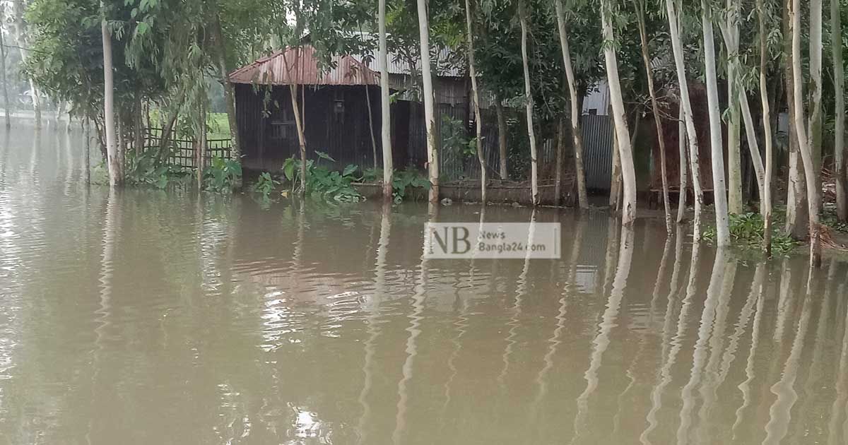 লালমনিরহাটে পানি কমেছে তিস্তার, বেড়েছে ধরলার