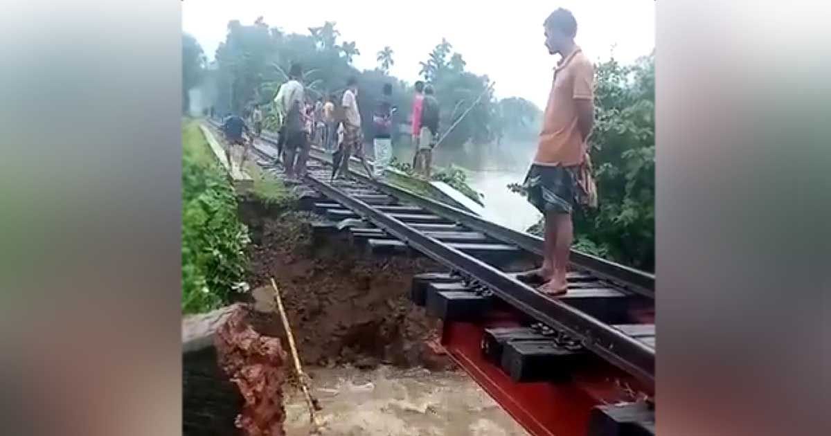 রেলে বিচ্ছিন্ন নেত্রকোণা