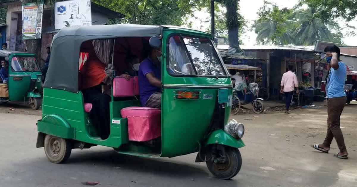 যাত্রীকে-ধর্ষণের-অভিযোগে-অটোরিকশার-চালক-গ্রেপ্তার