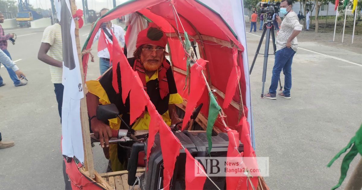 পদ্মা সেতুর ওপর দিয়ে নৌকা চালাতে বাধা