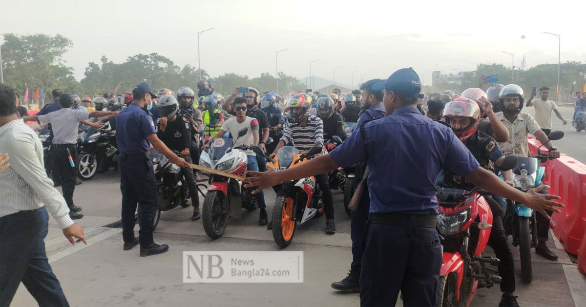 আগে-সেতুতে-ওঠার-চেষ্টায়-মাওয়া-প্রান্তে-বিশৃঙ্খলা