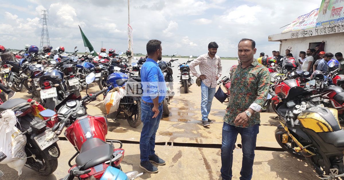 শরীয়তপুর থেকে ফিরতি পথে বিপাকে ঢাকার বাইকাররা
