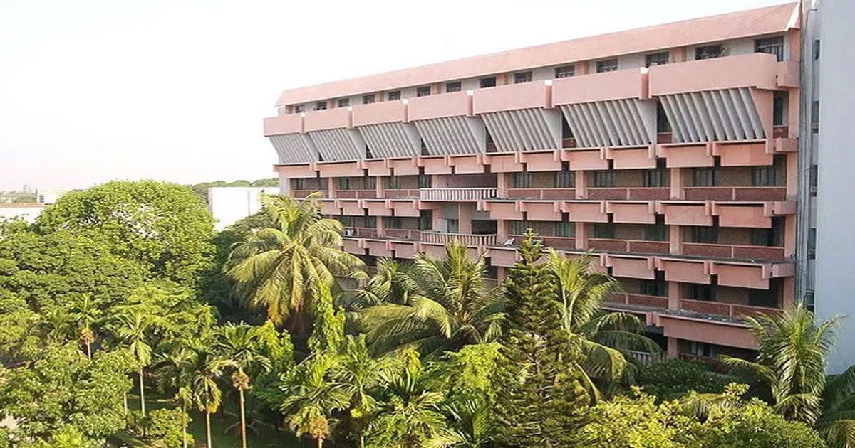 করোনার চতুর্থ ঢেউয়ে অনলাইন ক্লাসে ফিরল বুয়েট