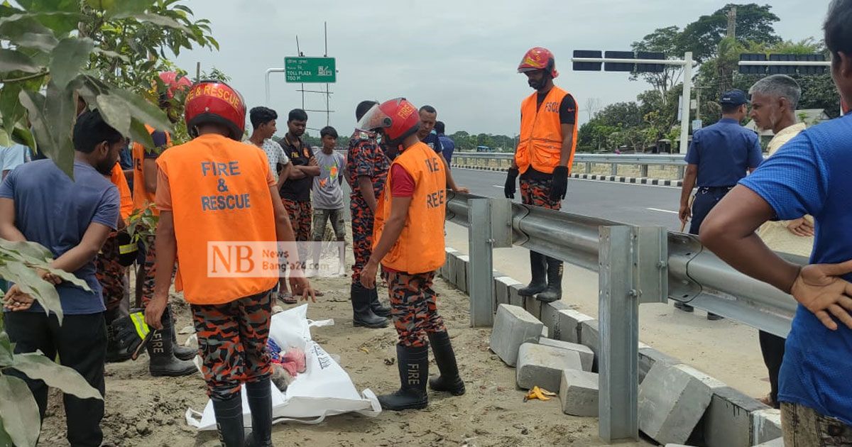 পদ্মা-সেতুর-কাছে-গাড়ির-ধাক্কায়-বৃদ্ধা-নিহত