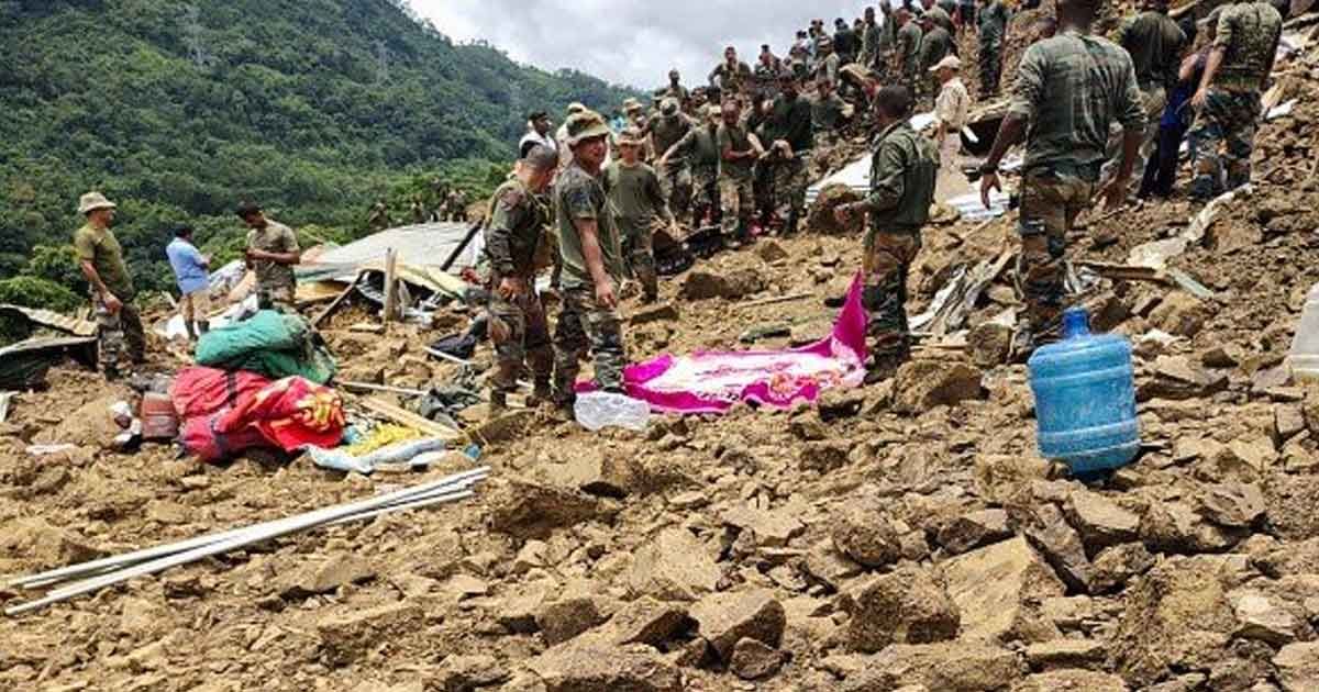 মণিপুরে ভূমিধসে ৭ সেনাসহ ১৩ জনের মৃত্যু, নিখোঁজ ৫৫
