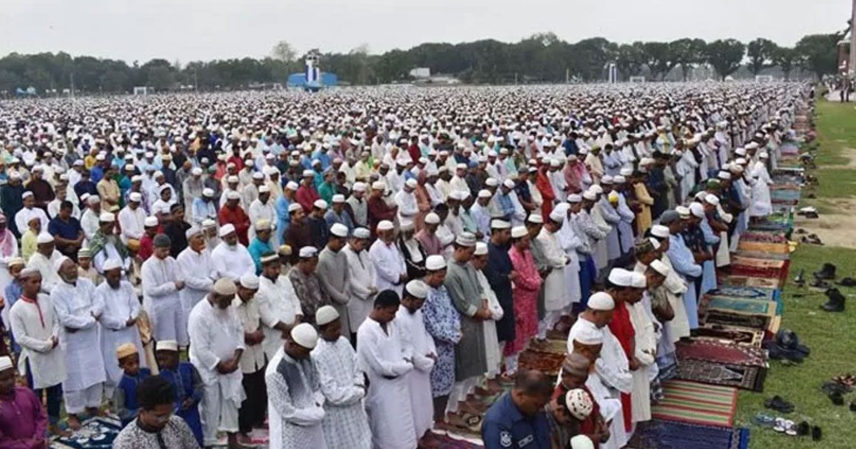 ঈদ জামাতে ফাঁকা রাখতে হবে একটি করে কাতার