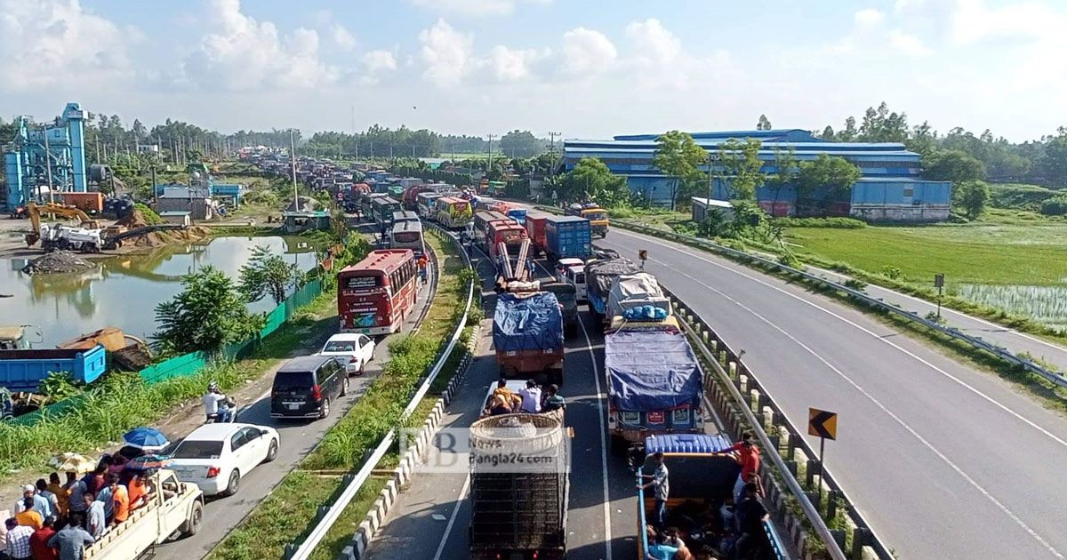 ঢাকা-বঙ্গবন্ধু-সেতু-মহাসড়কে-দীর্ঘ-জট