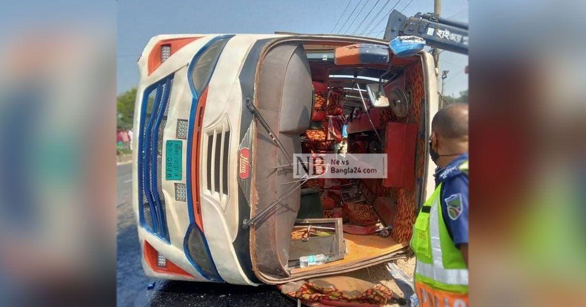 পিকআপ-ভ্যানে-বাড়ি-ফেরার-পথে-ট্রাকের-ধাক্কায়-নিহত-২