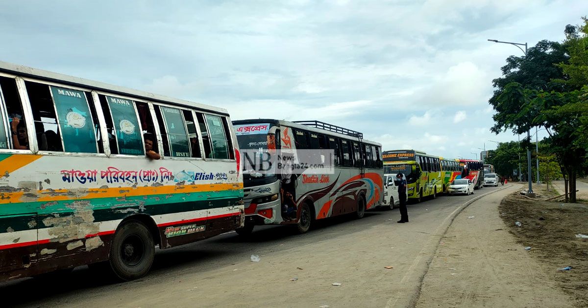 চাপ-বেড়েছে-বঙ্গবন্ধু-মহাসড়ক-পদ্মা-সেতুর-টোল-প্লাজায়