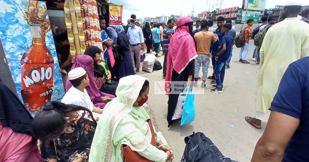 কমেনি-চট্টগ্রাম-সিলেট-রুটের-বাস-সংকট-বিপাকে-যাত্রীরা