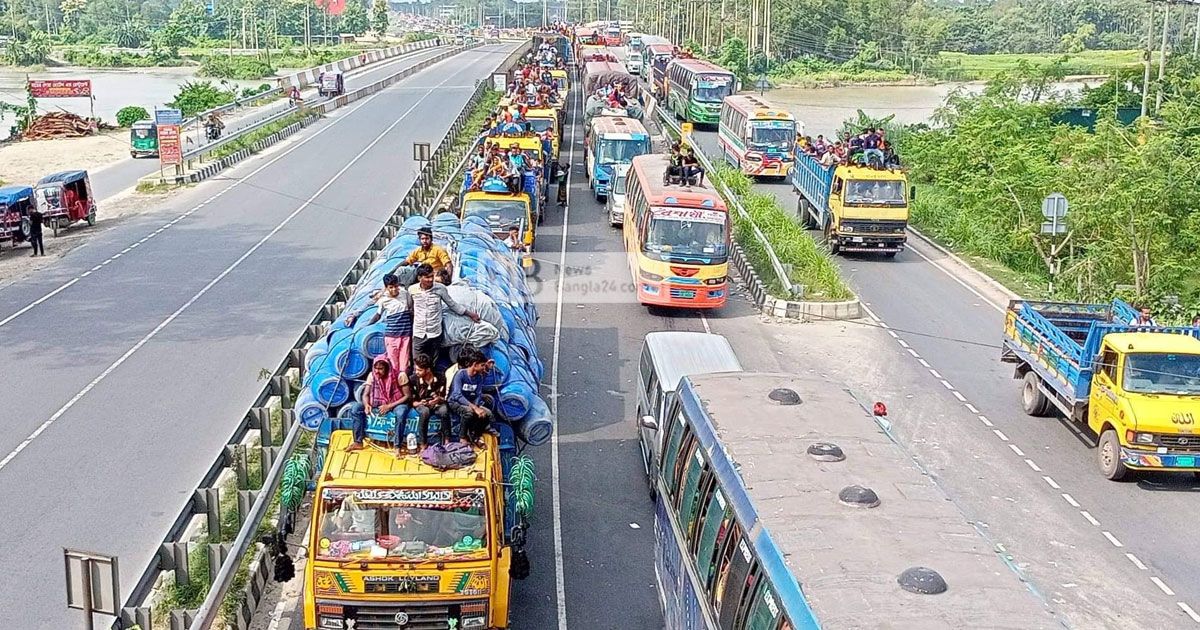 উত্তরের পথে ভোগান্তি চরমে
