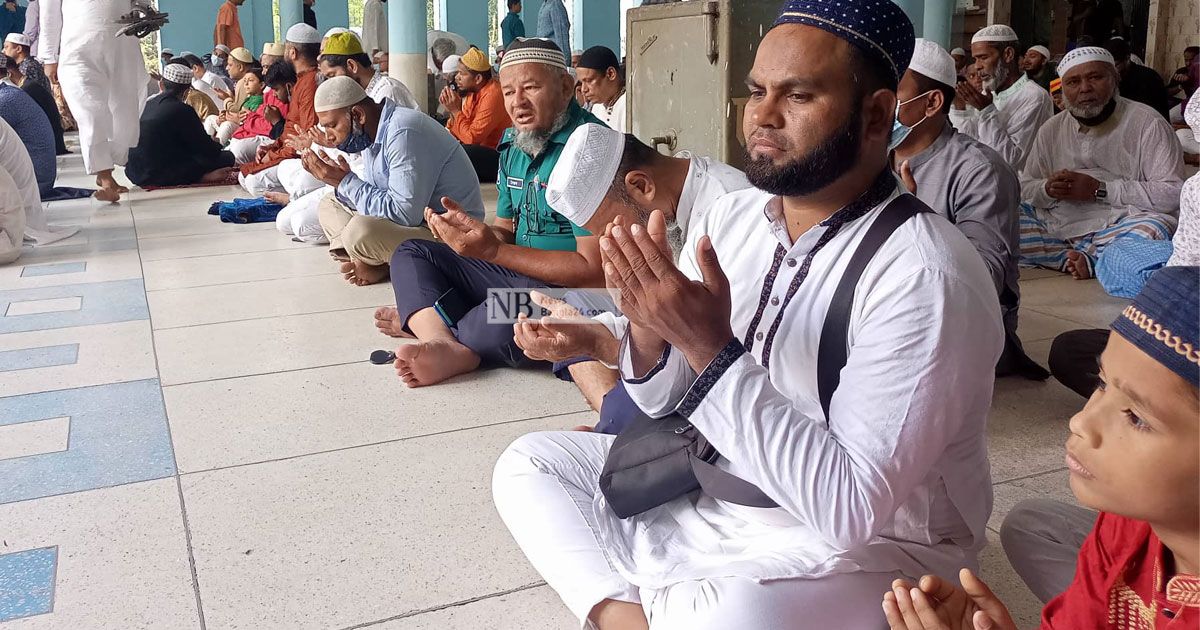 বায়তুল-মোকাররমে-ঈদ-জামাতে-দেশ-জাতির-মঙ্গল-কামনা