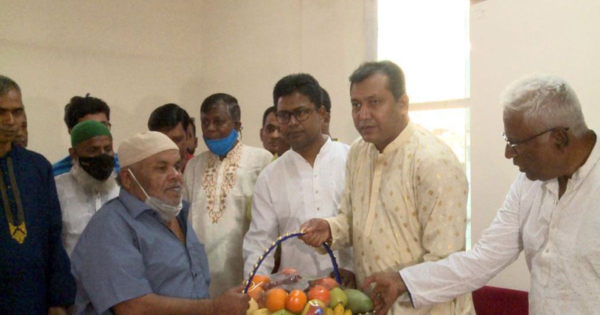 যুদ্ধাহত-বীর-মুক্তিযোদ্ধাদের-প্রধানমন্ত্রীর-ঈদ-শুভেচ্ছা