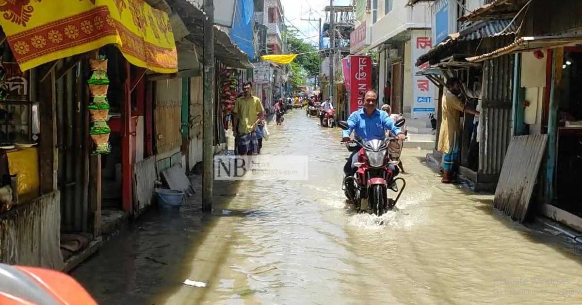 জোয়ারে তলিয়েছে বাগেরহাটের ২৫ গ্রাম