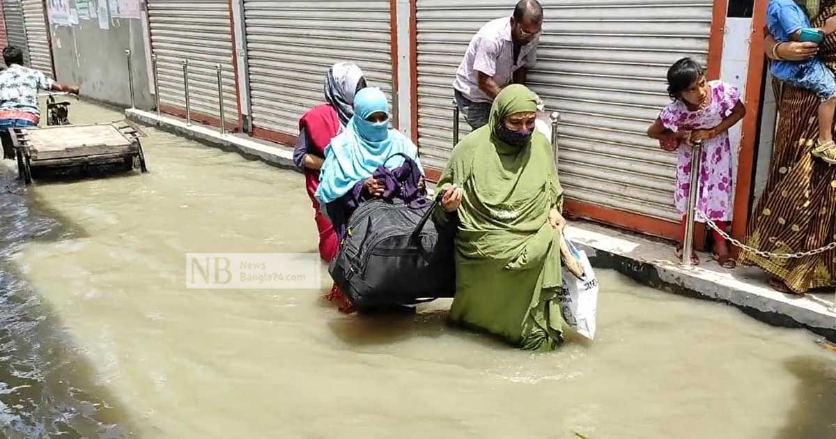 জোয়ারে তলিয়েছে বাগেরহাটের ২৫ গ্রাম