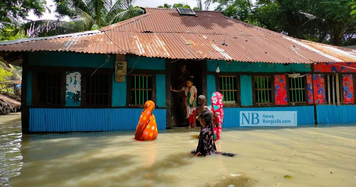 বরগুনায় বাঁধ ভেঙে প্লাবিত ১৮টি গ্রাম