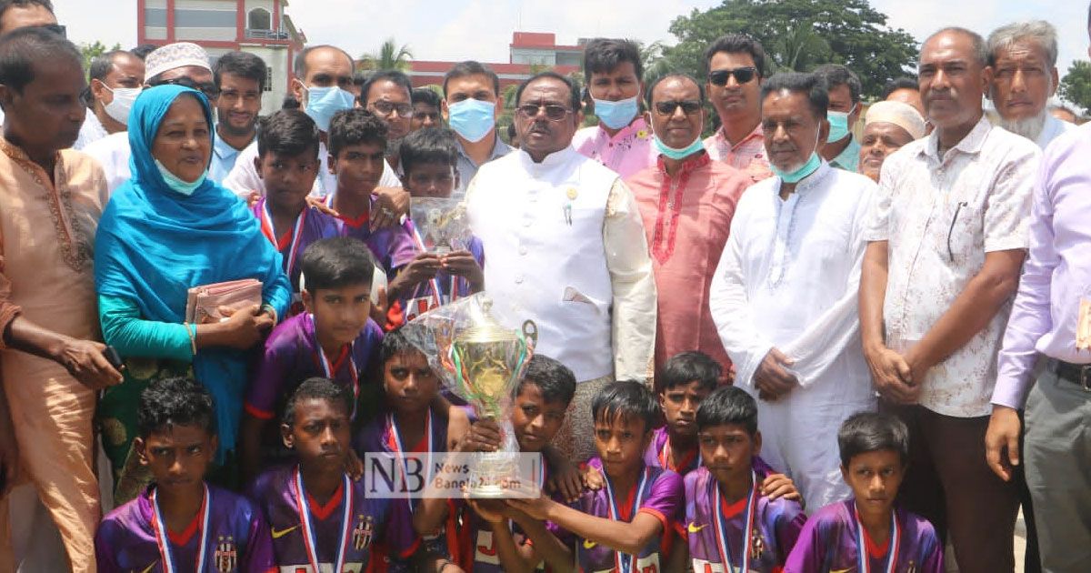 খেলাধুলা ও সংস্কৃতির চর্চা বাড়াতে হবে: খাদ্যমন্ত্রী