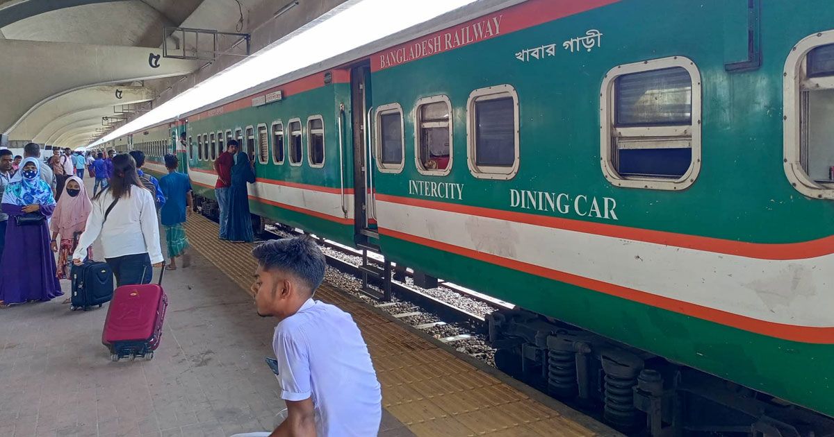 রেলে ঈদযাত্রায় বিপর্যয়ের প্রভাব ঈদ শেষেও