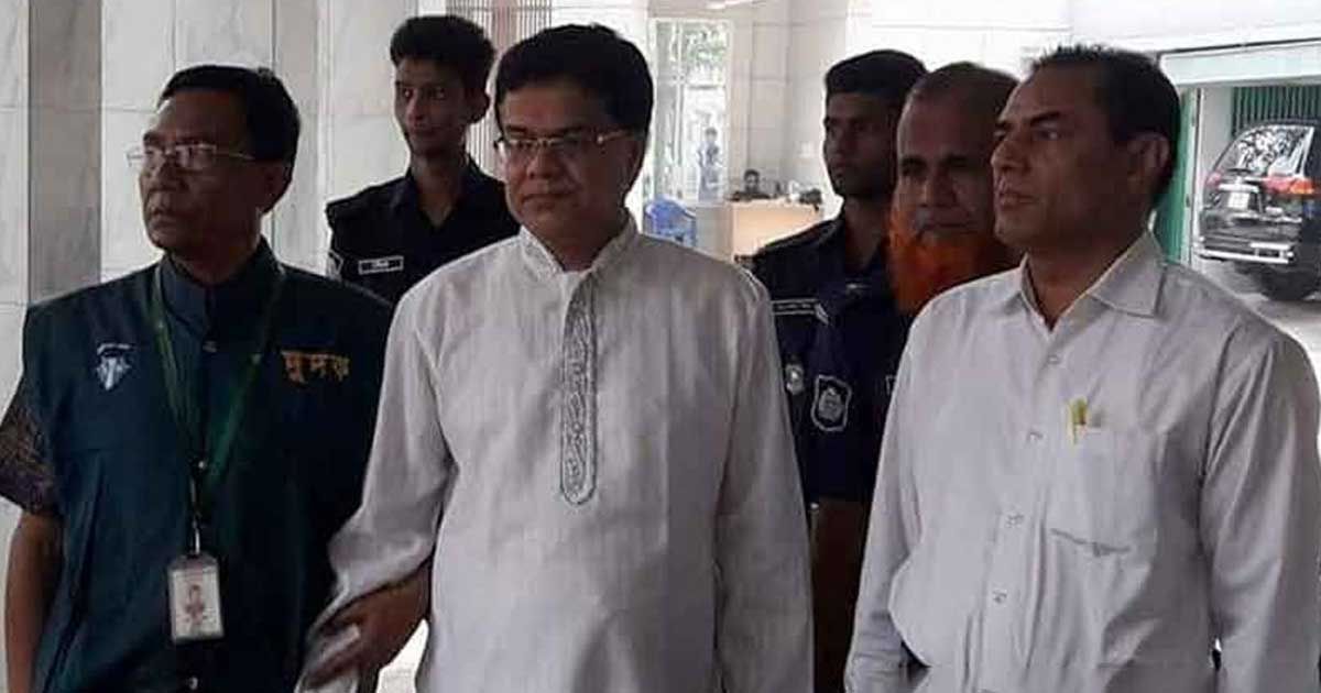 ভূমির কুতুবের জামিন স্থগিত