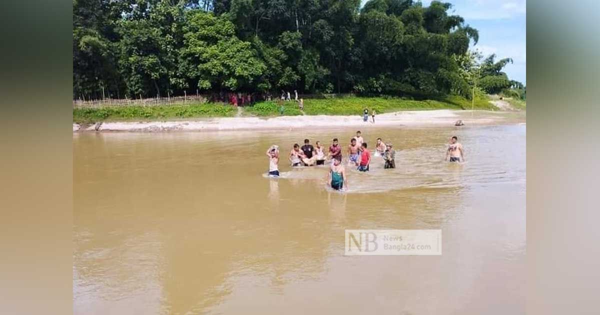 নদীর গভীর খাদ থেকে শিশুর মরদেহ উদ্ধার