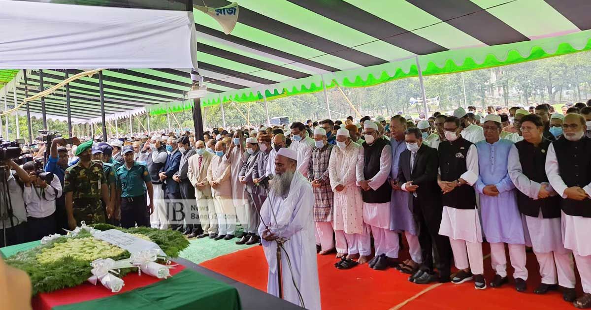 জাতীয় ঈদগাহে হলো ডেপুটি স্পিকারের প্রথম জানাজা