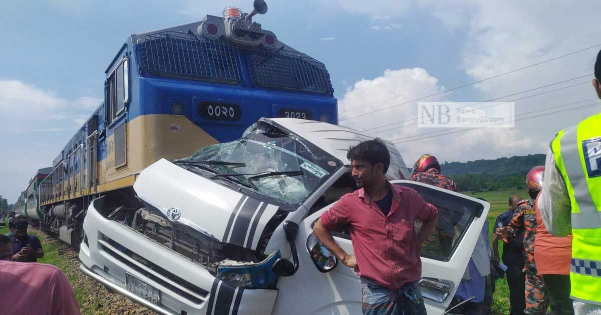 সড়ক ব্যবস্থাকে কাদের নৈরাজ্যে ঠেলে দিয়েছেন: ফখরুল