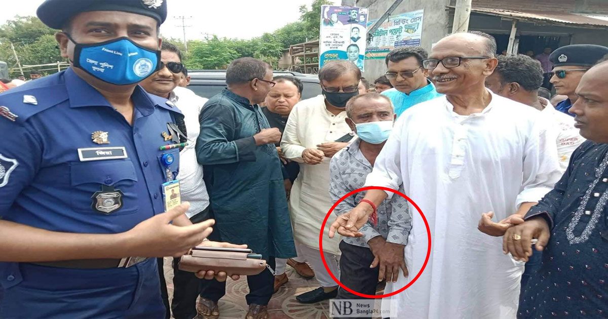 প্রতিমন্ত্রীর-সামনে-নির্ভীক-সেই-পকেটমার-আটক