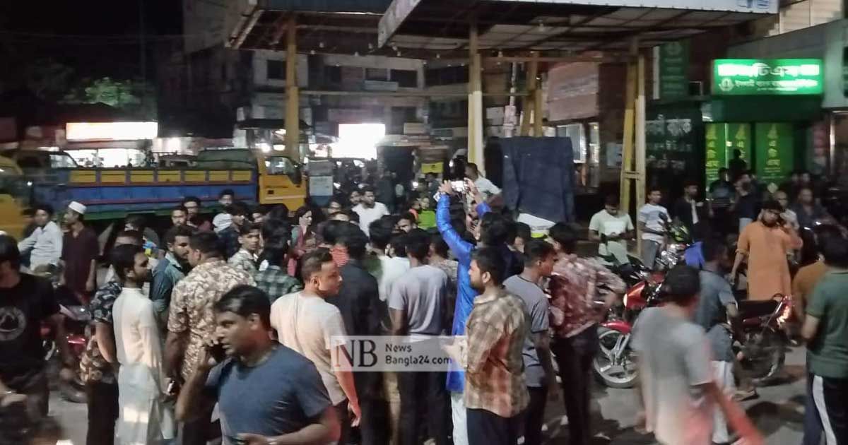 পেট্রল পাম্প বন্ধে রংপুরে বিক্ষোভ