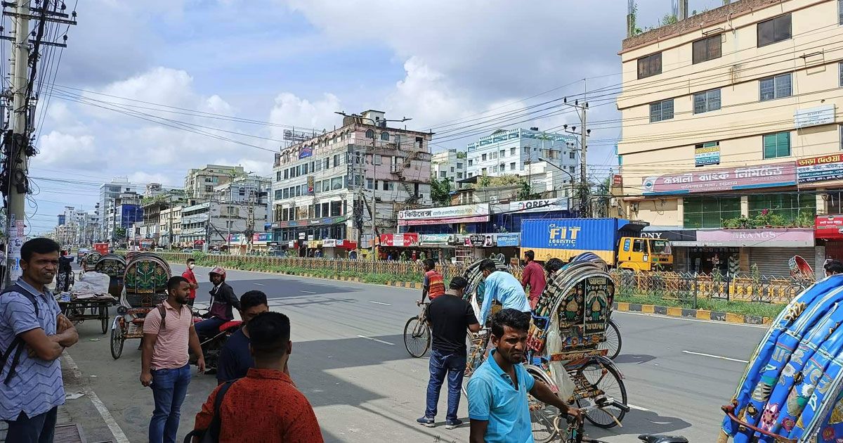 চট্টগ্রামে-বন্ধ-ডিজেলচালিত-বাস-চলছে-গ্যাসেরগুলো