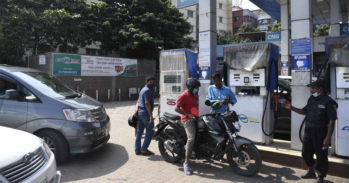 ডিজেলে-এখনও-লোকসান-৮-টাকা-অকটেনে-মুনাফা