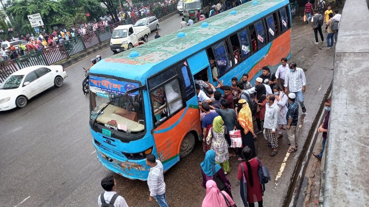 স্বাধীন পরিবহন ভাড়া কাটে ‘স্বাধীনভাবে’