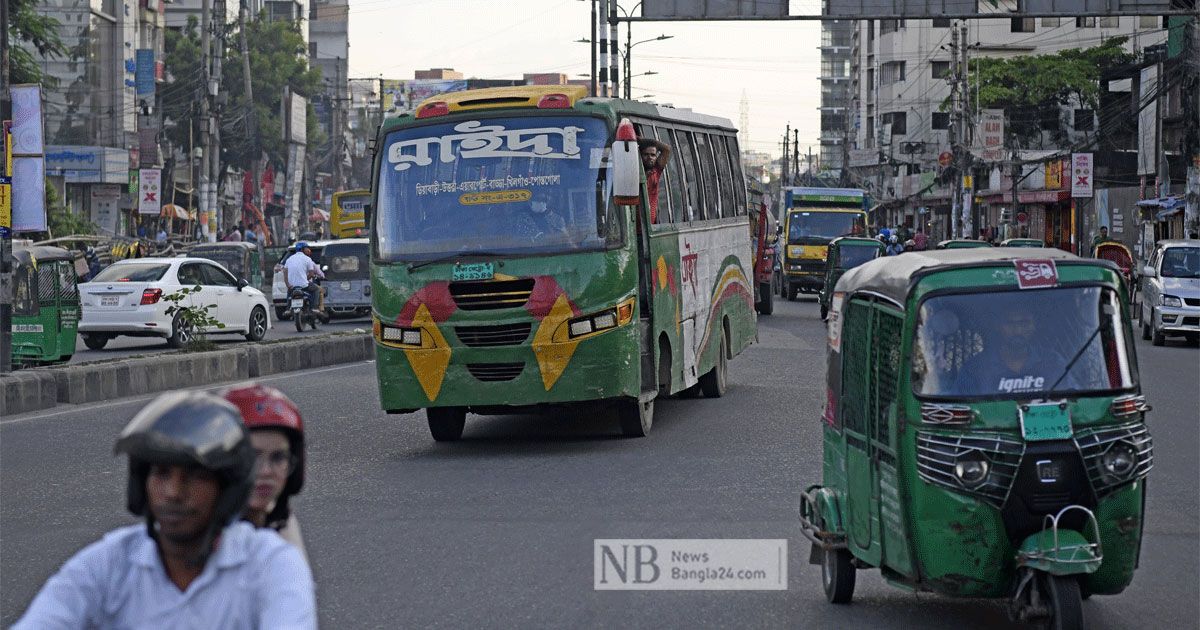 বিআরটিএ ঘুমিয়ে, ফায়দা নিয়েই যাচ্ছে রাইদা