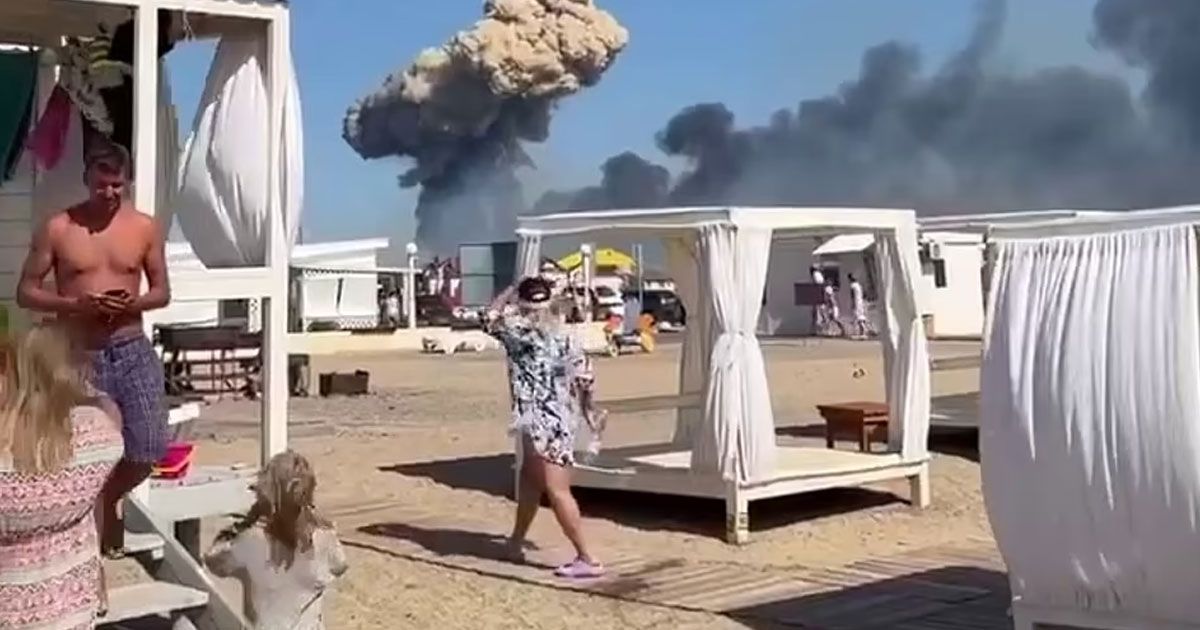 The-Russians-are-fleeing-Crimea-due-to-the-terrible-explosion